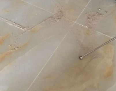 禹会瓷砖空鼓维修公司分享粘合剂选择不当在瓷砖铺贴过程中可能导致以下问题